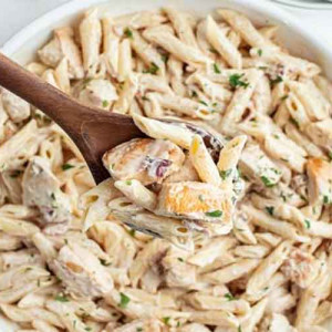 Chicken Penne Alfredo